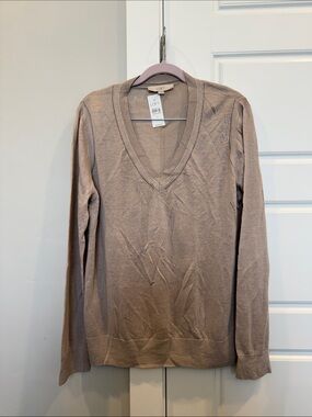 LOFT V-Neck Long Sleeve Sweater in Taupe